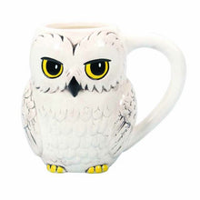 Load image into Gallery viewer, HARRY POTTER HOGWARTS (HEDWIG)MUG SHAPED BOXED 425ML
