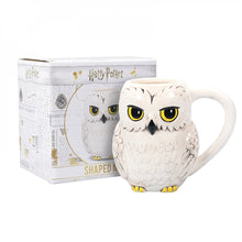 Load image into Gallery viewer, HARRY POTTER HOGWARTS (HEDWIG)MUG SHAPED BOXED 425ML
